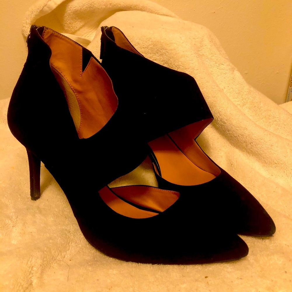 Black suede pumps